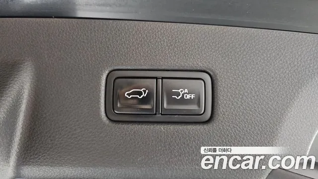 Kia Carnival 2021 thumb 9