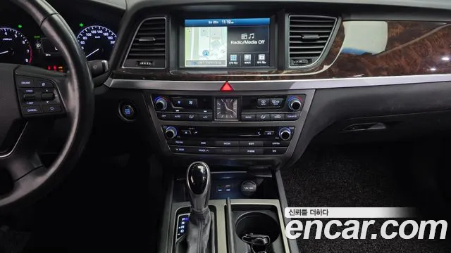 Hyundai Genesis 2015 thumb 9
