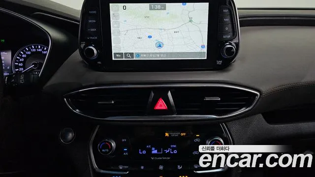 Hyundai Santa Fe 2018 thumb 2