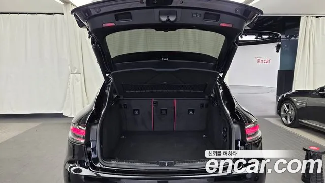 Porsche Macan 2020 thumb 5