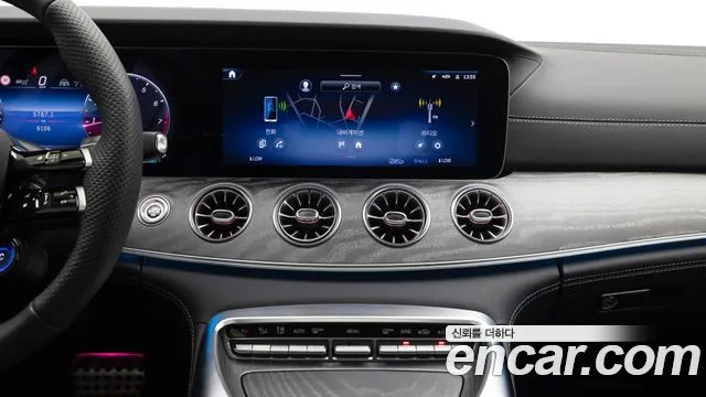Mercedes-Benz AMG GT 2025 thumb 11
