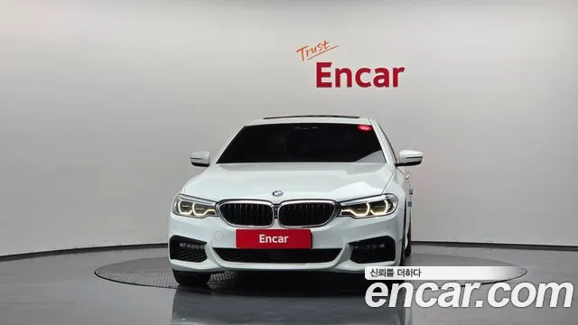 BMW 5 серии 2017 thumb 8