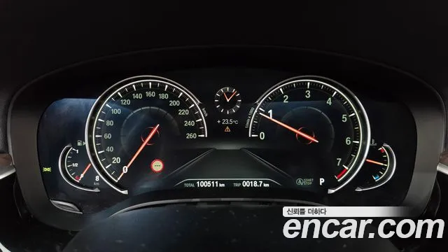 BMW 5 серии 2017 thumb 10