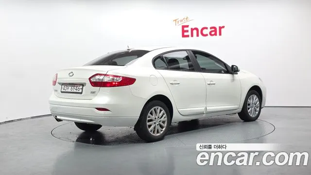 Renault SM3 2013 thumb 5
