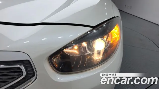 Renault SM3 2013 thumb 10