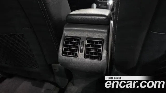 Renault SM3 2013 thumb 12