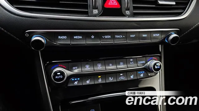 Hyundai Grandeur 2017 thumb 12