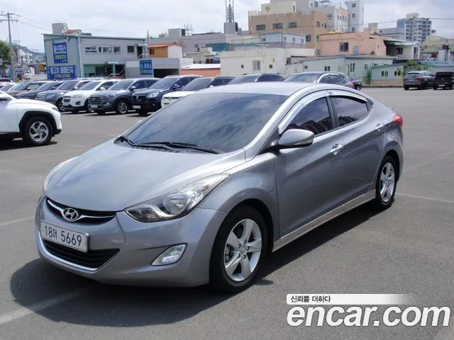 Hyundai Avante 2013 thumb 4