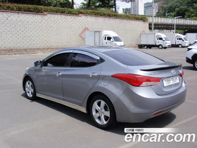 Hyundai Avante 2013 thumb 12