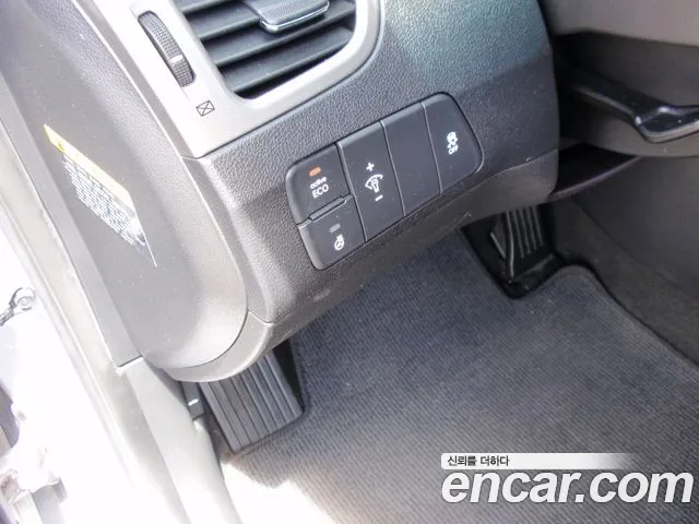 Hyundai Avante 2013 thumb 9