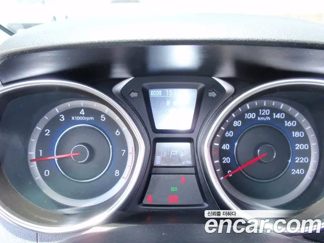 Hyundai Avante 2013 thumb 10