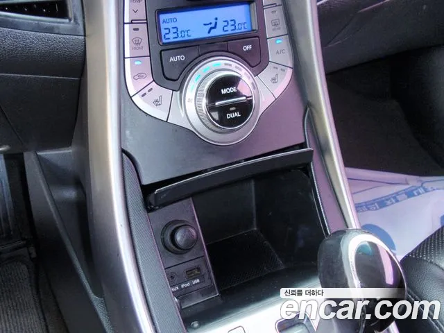 Hyundai Avante 2013 thumb 11