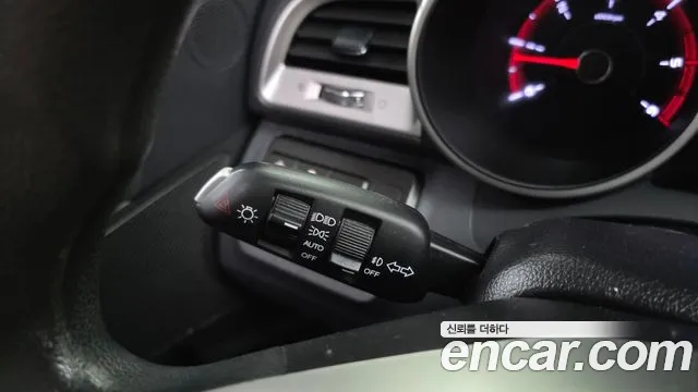 KGM Tivoli 2017 thumb 12