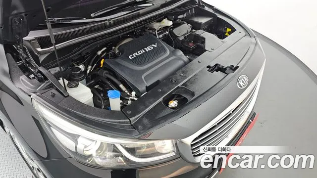 Kia Carnival 2015 thumb 10
