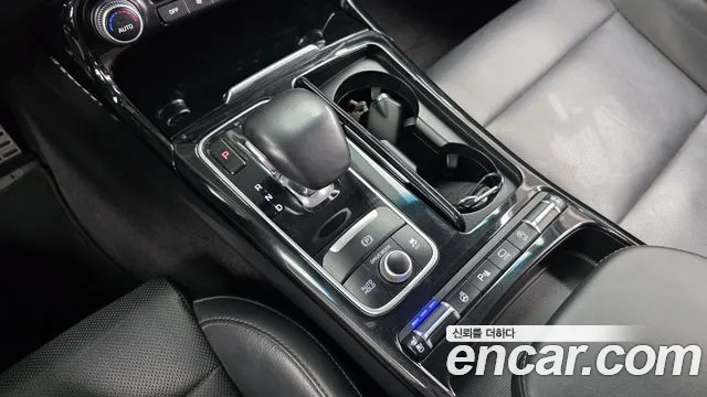 Kia Stinger 2017 thumb 6