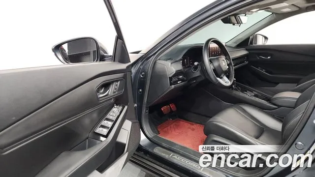 Honda Accord 2023 thumb 3