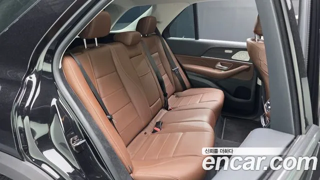 Mercedes-Benz E-Класс 2025 thumb 4