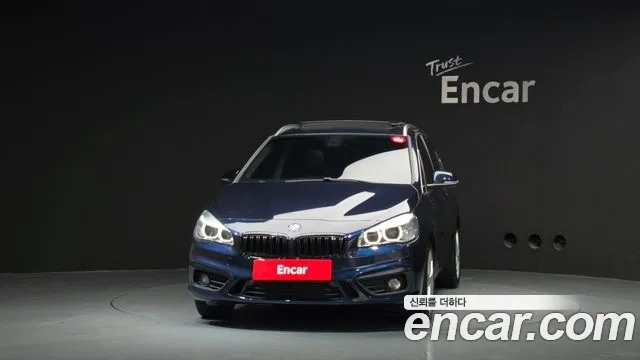BMW 2 серии Active Tourer 2017 thumb 6