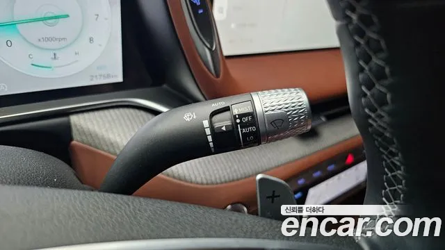 Genesis G90 2022 thumb 11