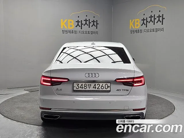 Audi A4 2019 thumb 12