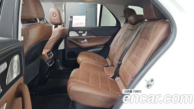 Mercedes-Benz E-Класс 2023 thumb 8