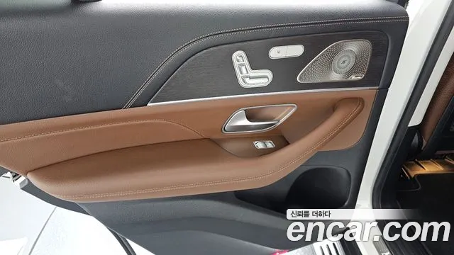 Mercedes-Benz E-Класс 2023 thumb 10