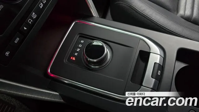 Land Rover Discovery Sport 2017 thumb 6
