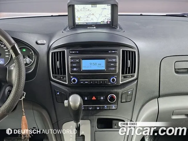Hyundai Staria 2018 thumb 9