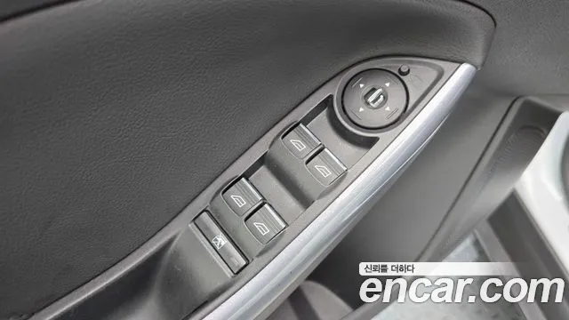 Ford Focus 2015 thumb 5
