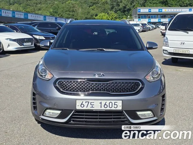 Kia Niro 2016 thumb 8