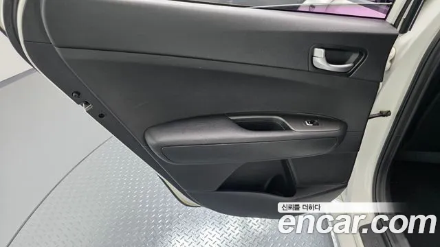 Kia K5 2016 thumb 10