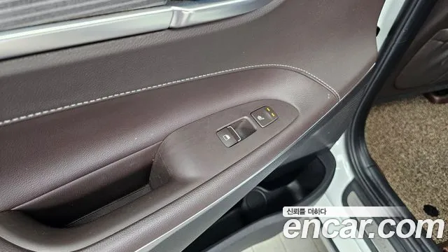 Hyundai Grandeur 2017 thumb 4