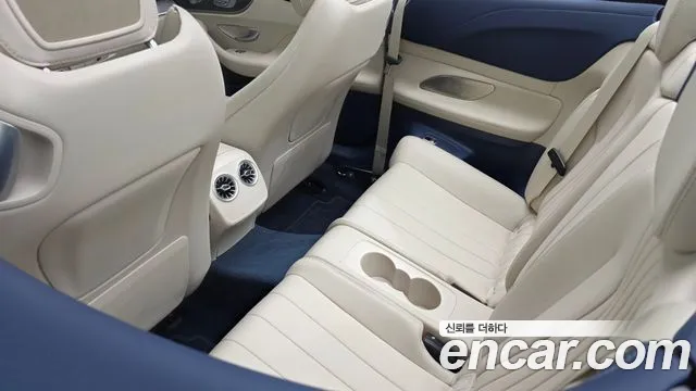 Mercedes-Benz E-Class 2023 thumb 3