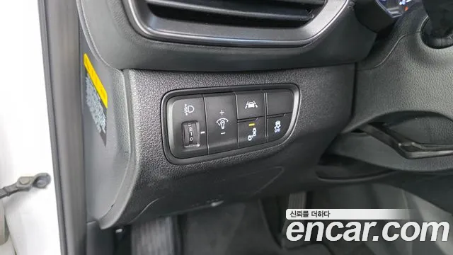 Hyundai Santa Fe 2019 thumb 3