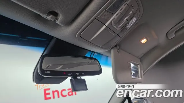 Hyundai Santa Fe 2019 thumb 7