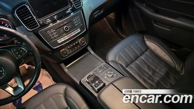 Mercedes-Benz GLE-Класс 2018 thumb 4