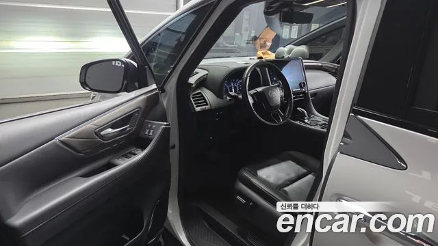 Toyota Alphard 2024 thumb 9