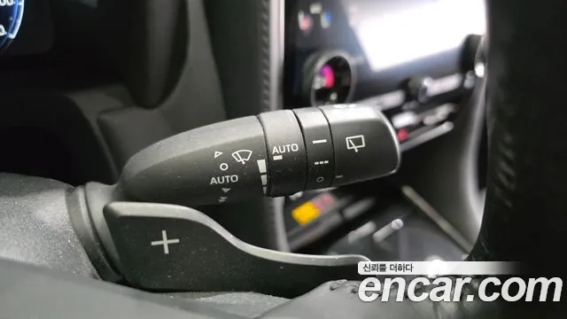 Toyota Alphard 2024 thumb 4