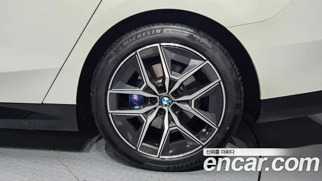 BMW 5 серии 2024 thumb 10