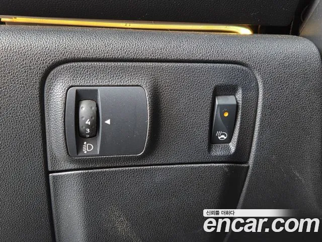 Renault SM6 2017 thumb 6
