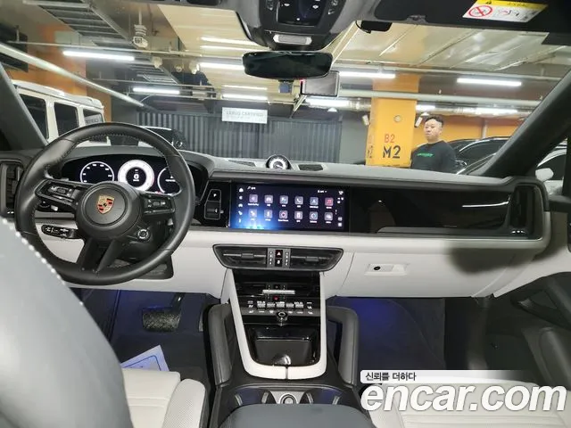 Porsche Cayenne 2023 thumb 8