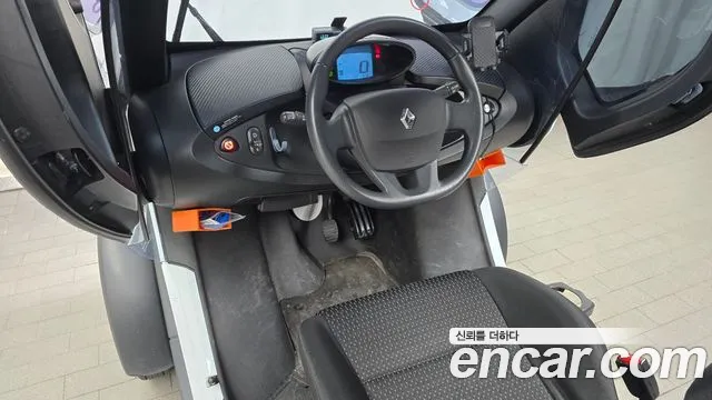 Renault Twizy 2017 thumb 9
