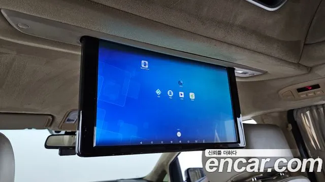 Kia Carnival 2018 thumb 11