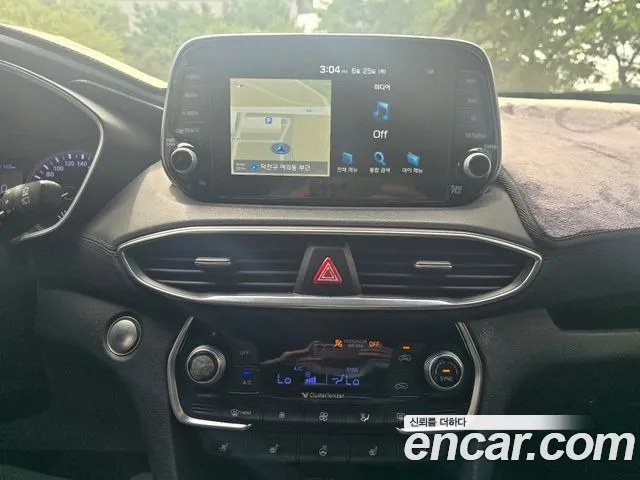 Hyundai Santa Fe 2018 thumb 4