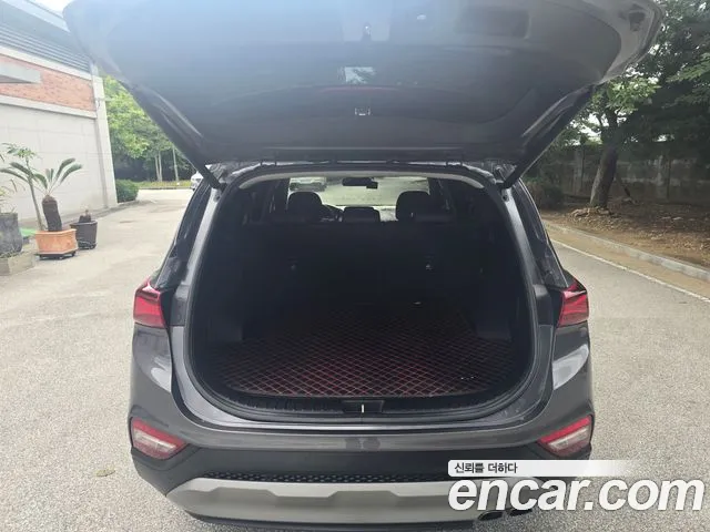 Hyundai Santa Fe 2018 thumb 6