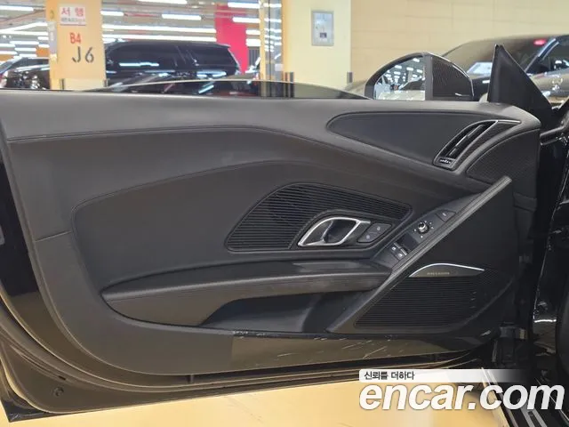 Audi R8 2017 thumb 7