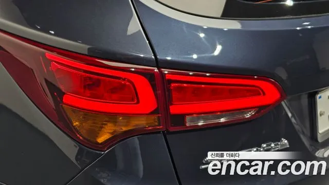 Hyundai Santafe 2015 thumb 2