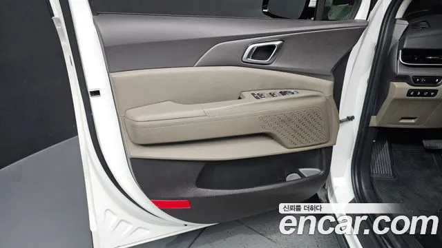 Kia Carnival 2025 thumb 2