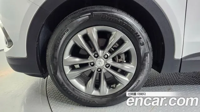 Hyundai Santafe 2017 thumb 7