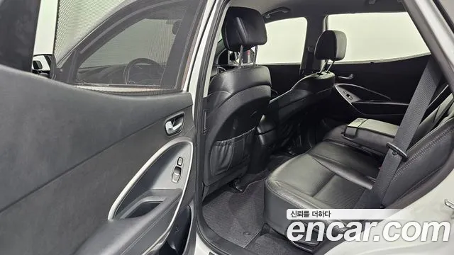 Hyundai Santafe 2017 thumb 5